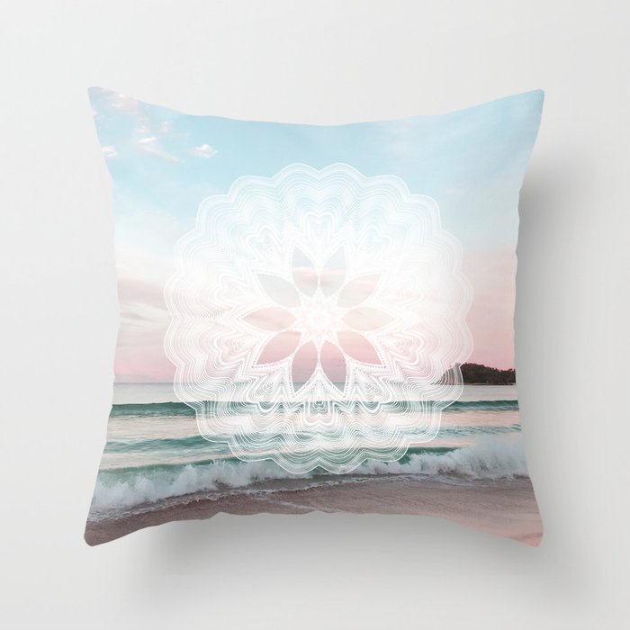 Seashell surf mandala Throw Pillow