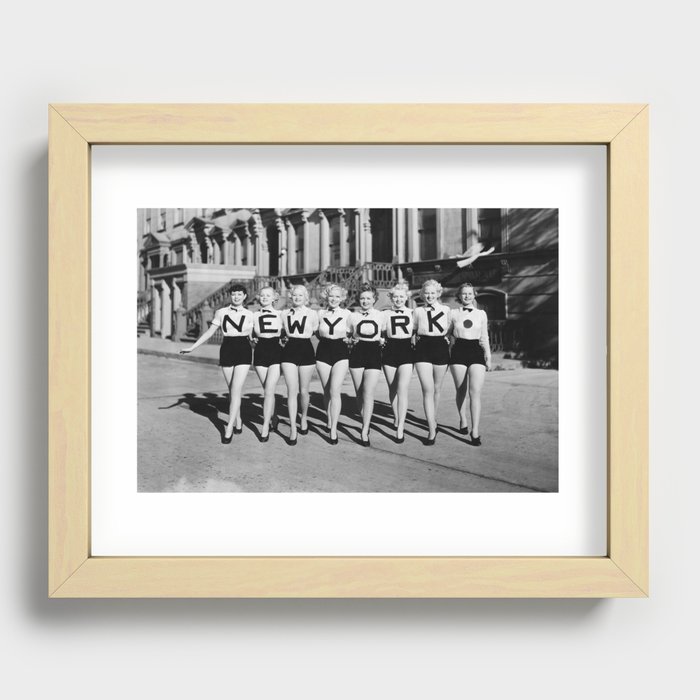 NEW YORK Vintage Girls Recessed Framed Print