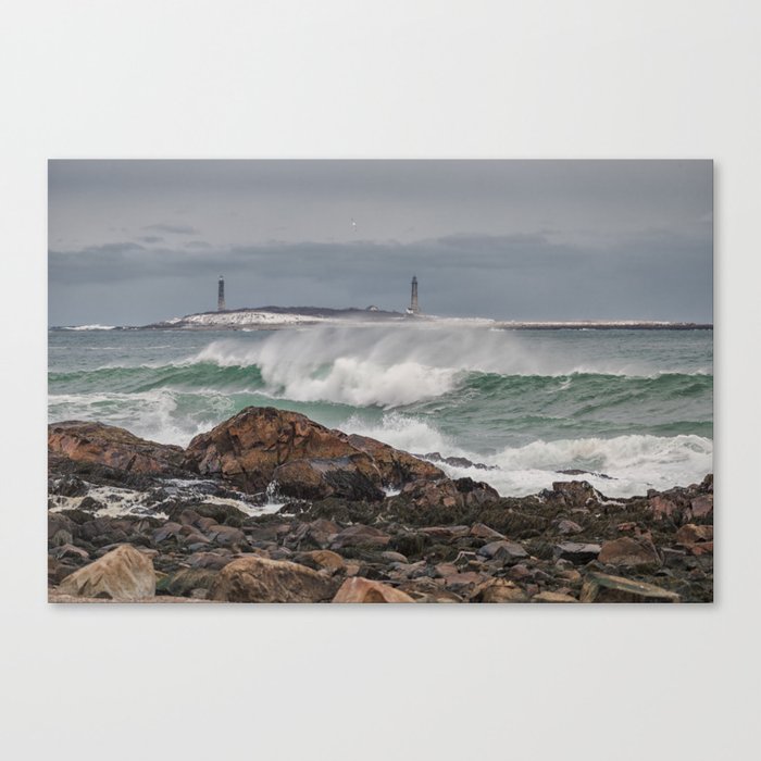 Green waves with twin lights Canvas Print
