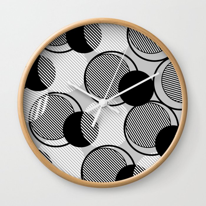 Black & Gray Circle Pattern Wall Clock