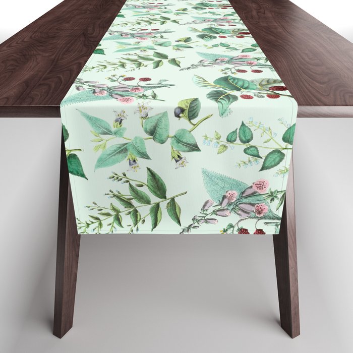 MINT MEADOW Table Runner