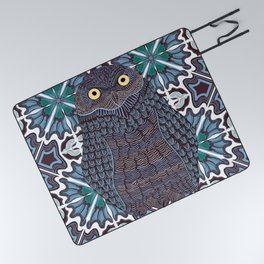 Cute burrowing owl decorated and on a patterned background - blue Picnic Blanket