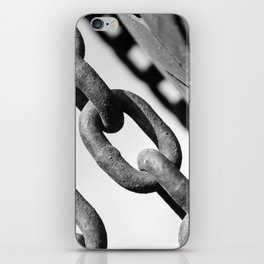 Abstract chain close up B&W iPhone Skin