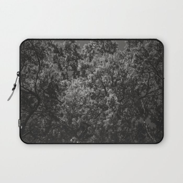 Jungle Leaves - Black and White - Real Tree #6 Laptop Sleeve
