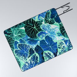 Blue and Green Heart Shape Leaves Pattern Picnic Blanket