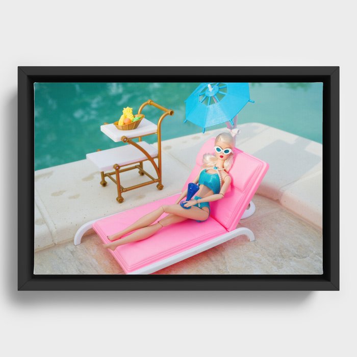 Leisure time Framed Canvas