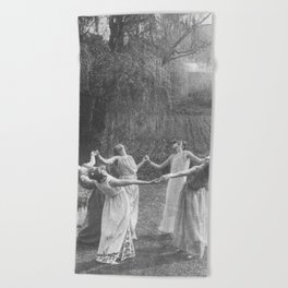 Circle Of Witches Vintage Women Dancing Black And White Beach Towel