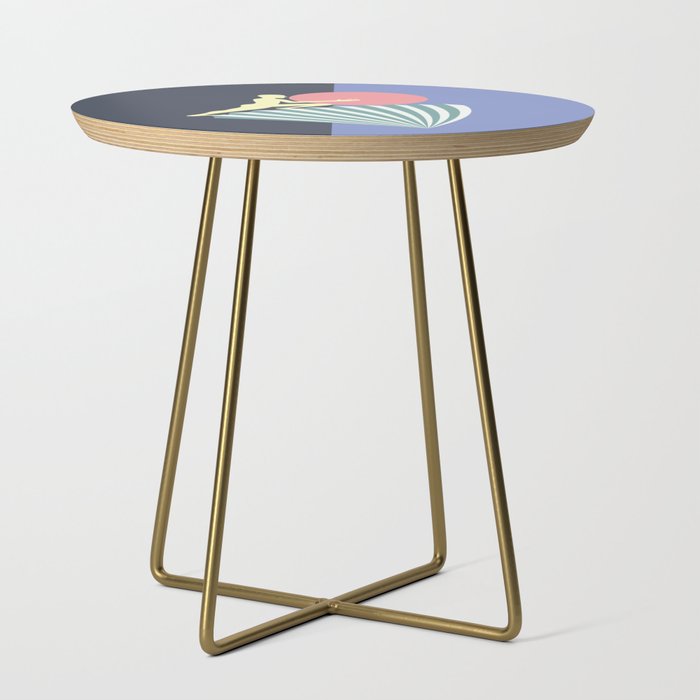 Holder in Perfect Melody - Symbolic Power Side Table