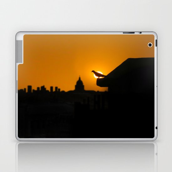 Pigeon Eclipse2 Laptop & iPad Skin