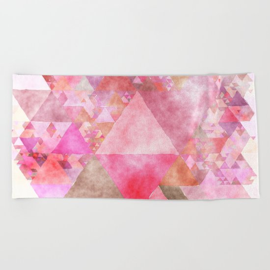 Triangles in pink - Watercolor Illustration pattern Beach Towel
