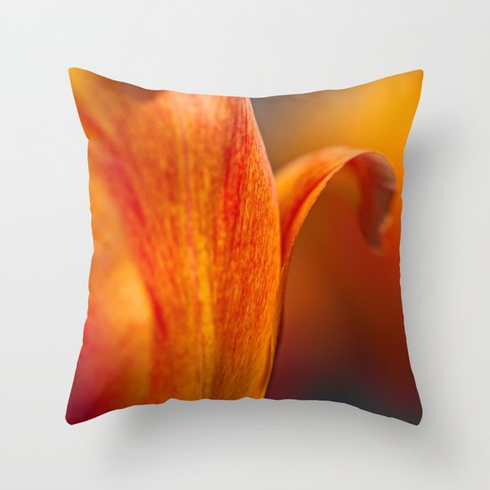 Tulip Bends Throw Pillow