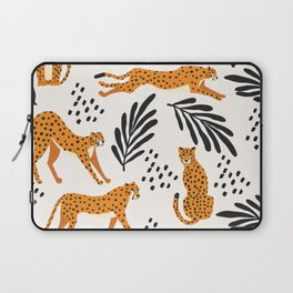Cheetahs pattern on white Laptop Sleeve