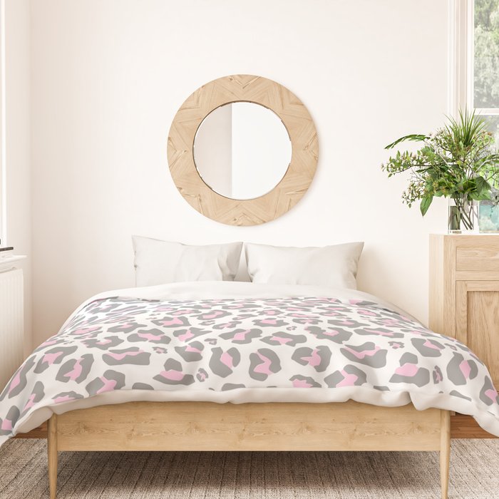 Pastel pink gray vector modern cheetah animal print