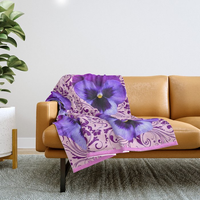 PINK ART &  LILAC PURPLE PANSY SPRING FLORAL PATTERN Throw Blanket