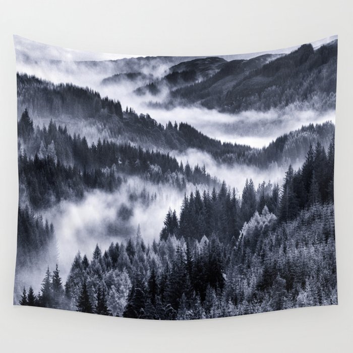 Misty Forest Mountains Wandbehang