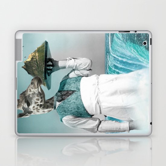giraffe waiter with bombe alaska Laptop & iPad Skin