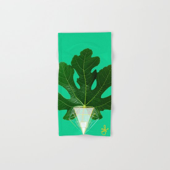 Fig Leaf Diamond Christmas Tree Hand & Bath Towel