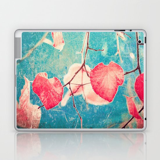 Autumn Hea(u)rts - Textured photography, pinks leafs in blue sky Laptop & iPad Skin