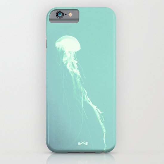 Pulsating Cnidaria. iPhone & iPod Case
