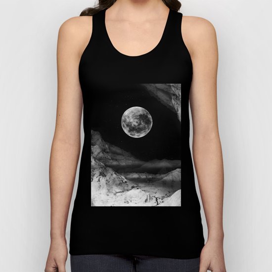 Between two moons Unisex Tank Top
