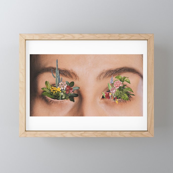 Everybody hide Framed Mini Art Print