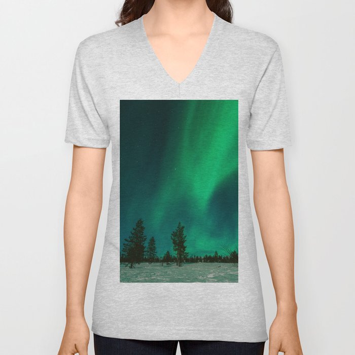 Northern Lights in Saariselkä | Winter Night in Lapland Art Print | Astro Landscape Travel Photography V Neck T Shirt