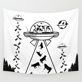Alien cow abduction Wall Tapestry