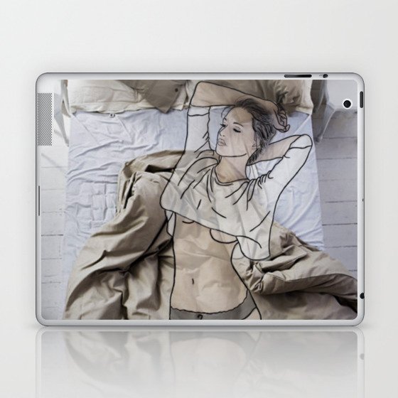 A day in bed Laptop & iPad Skin