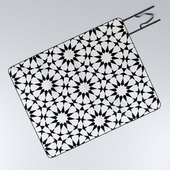 Arabesque in black and white Picnic Blanket