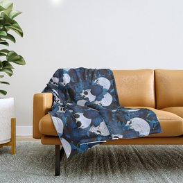 Blue Skull with Roses Pattern Throw Blanket