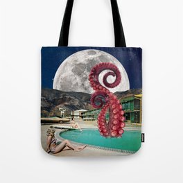 Octopus in the pool Tote Bag