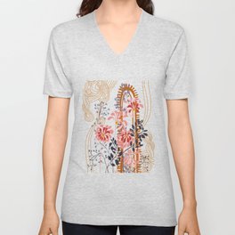Alfons Mucha would love this flowers – honey V Neck T Shirt
