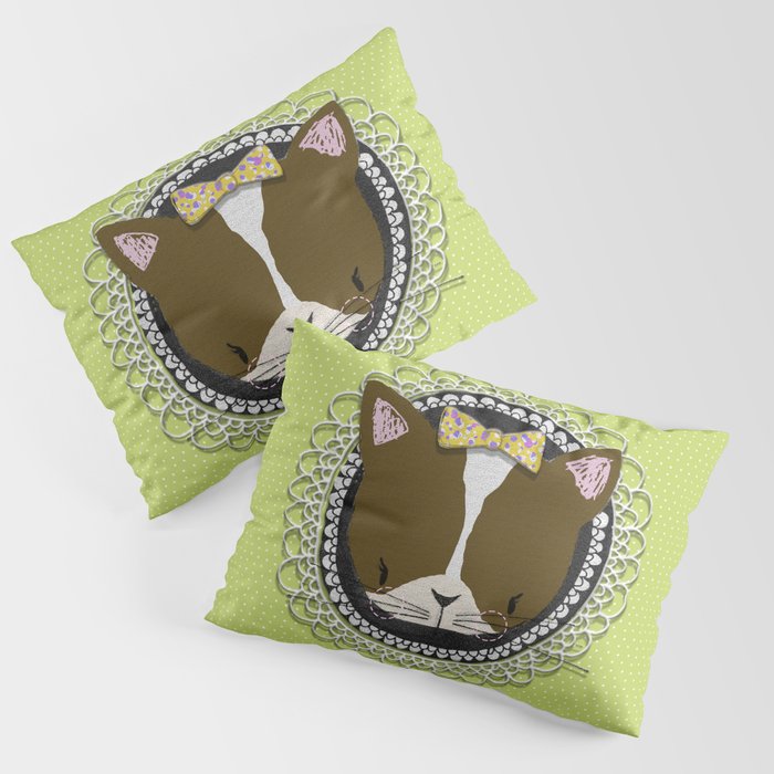 Pretty Kitty-Granny Apple Green Pillow Sham