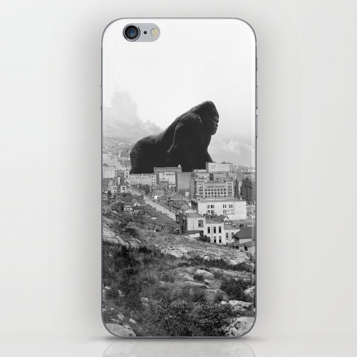 Old time Godzilla vs King Kong Reprised iPhone Skin