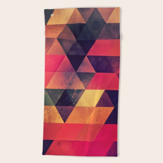 myll tyll Beach Towel