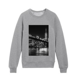 Brooklyn Bridge and Manhattan skyline in New York City black and white Kids Crewneck