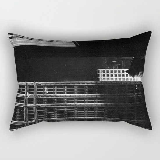 architecture immeuble noir blanc 4 Rectangular Pillow
