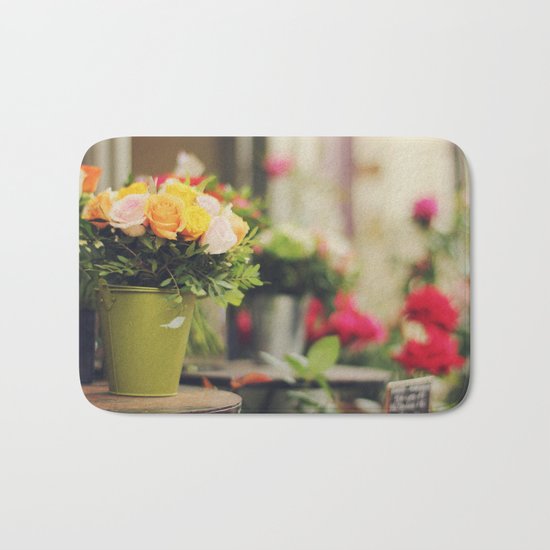 Vintage roses Bath Mat