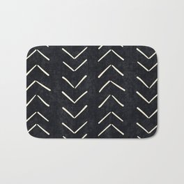 Mudcloth Big Arrows in Black and White Badematte