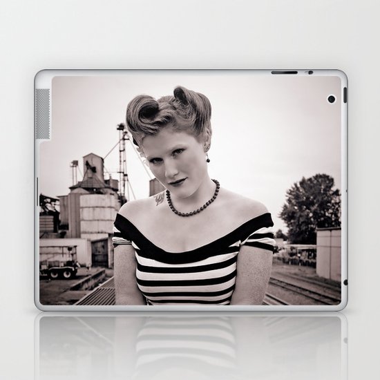 Railway pinup Laptop & iPad Skin