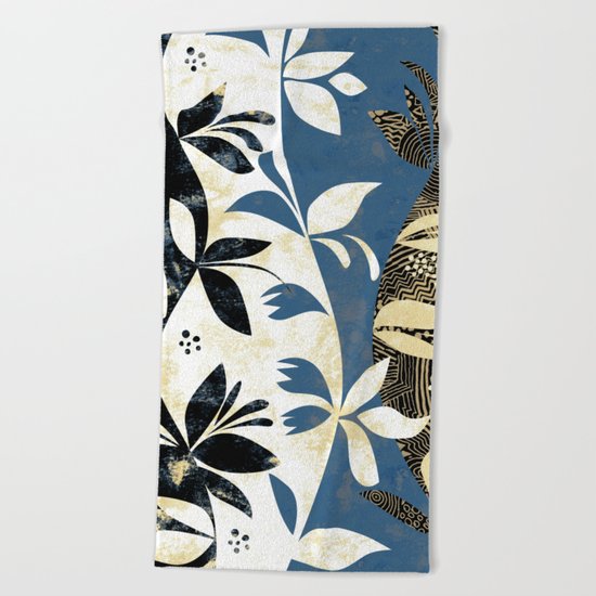 Climbing Plants Beach Towel