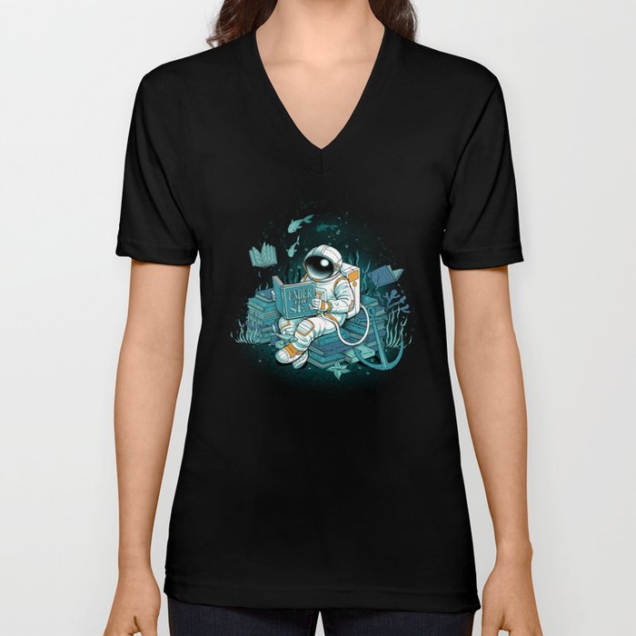 A reader lives a thousand lives - Cosmonaut Under The Sea V Neck T Shirt