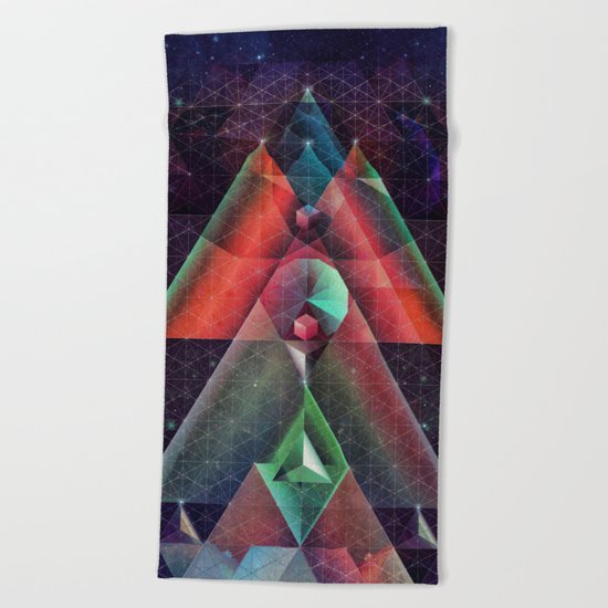tyssyllyxxn ylltymyt Beach Towel