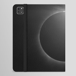 Diamond Ring - Total Solar Eclipse with Diamond Ring Effect in Black and White iPad Folio Case