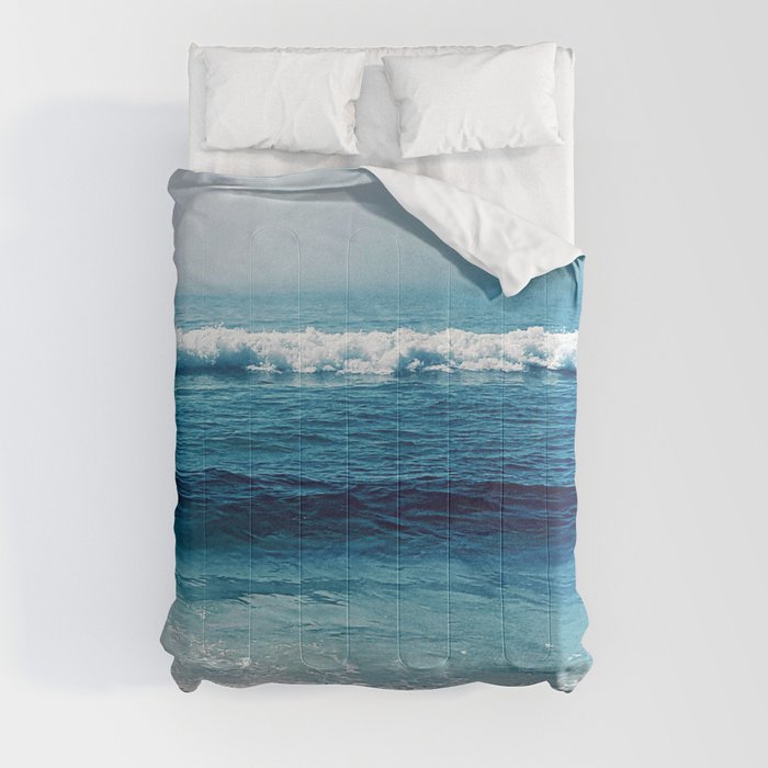 aqua foamy sea Comforter