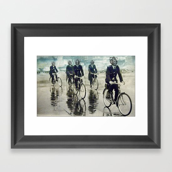Cybermen on patrol Framed Art Print