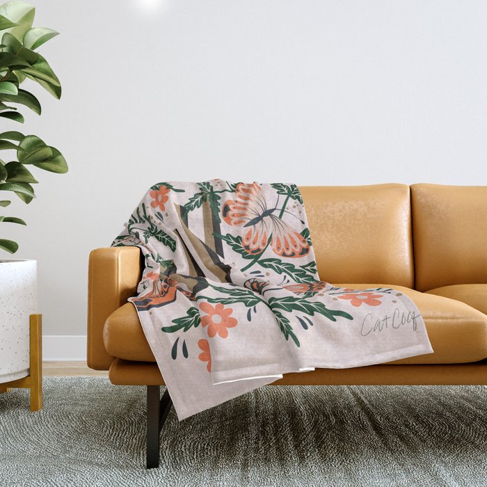 Oui sale sherpa throw