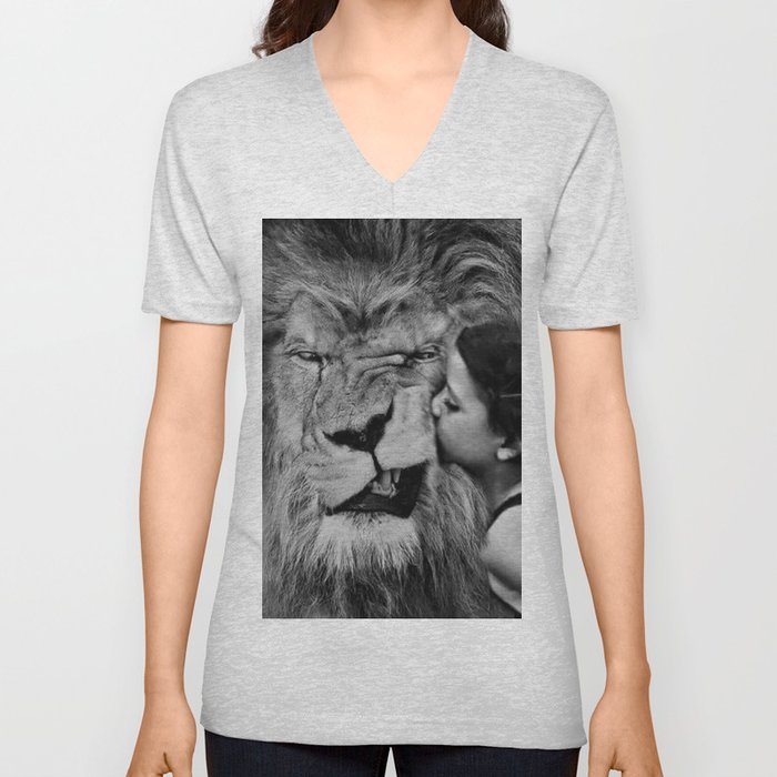 Grouchy Lion being kissed by brunette girl black and white photography V Neck T Shirt