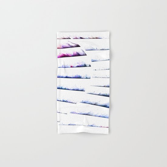 α White Crateris Hand & Bath Towel