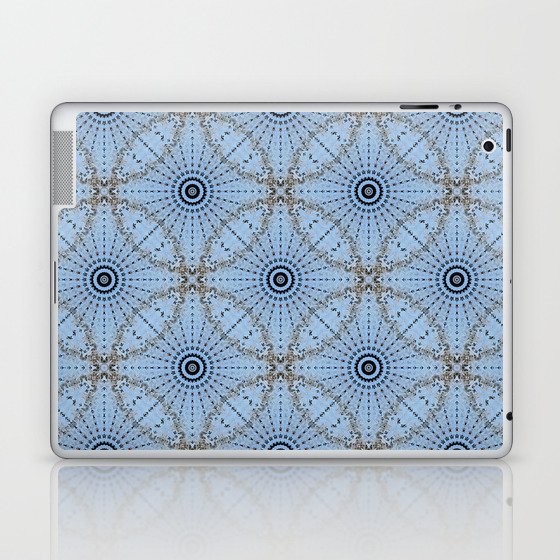 Safety net in the sky Laptop & iPad Skin